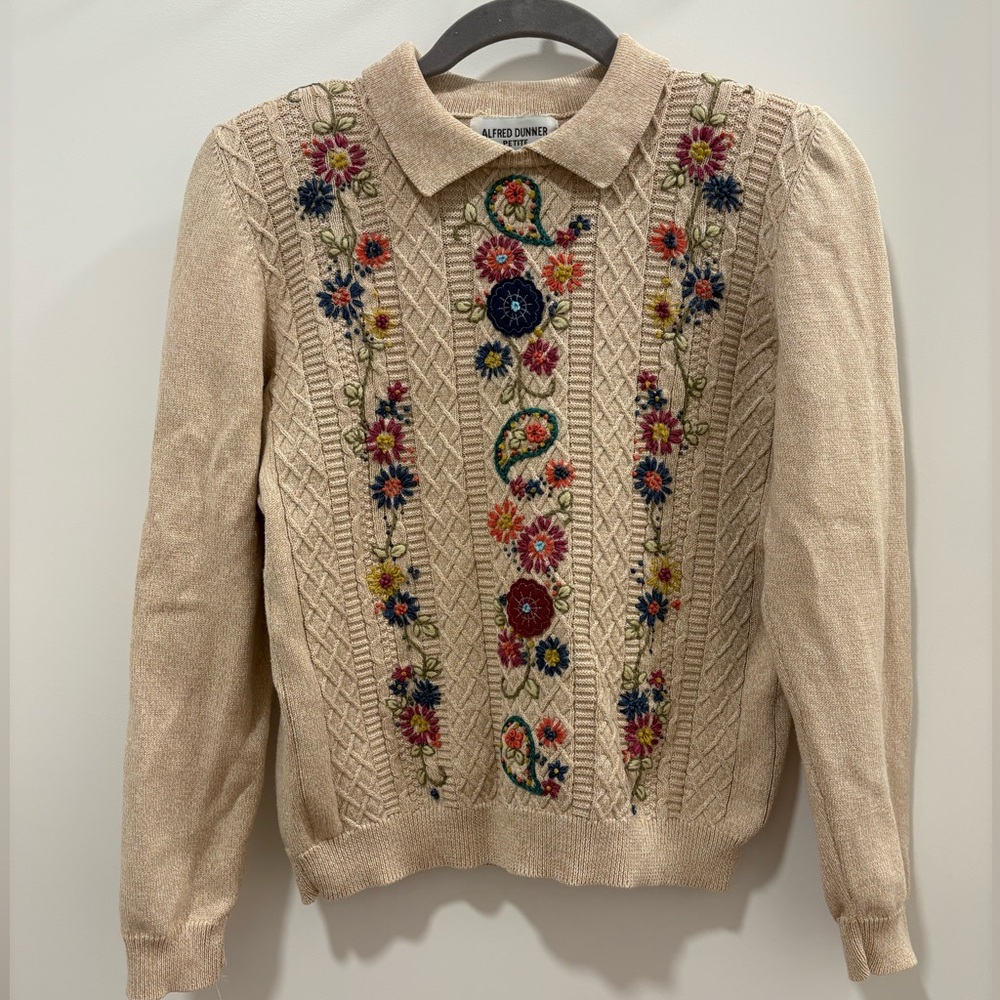 Vintage Alfred Dunner Floral Embroidered Beige Sweater - size PS